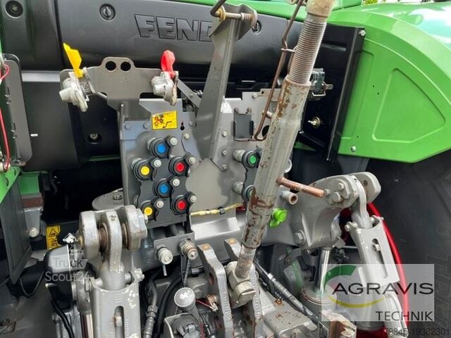 Tractor Fendt 724 VARIO S4 Profi Plus