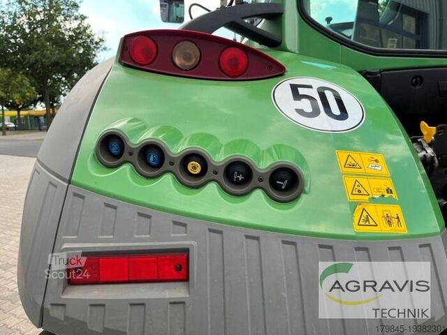 Tractor Fendt 724 VARIO S4 Profi Plus