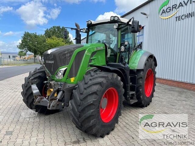 Tractor Fendt 826 VARIO S4 Profi Plus