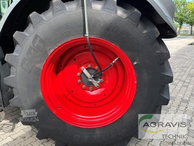 Tractor Fendt 826 VARIO S4 Profi Plus