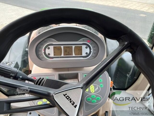 Tractor Fendt 826 VARIO S4 Profi Plus