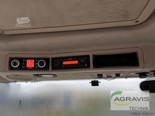 Traktor Fendt 718 VARIO SCR Profi