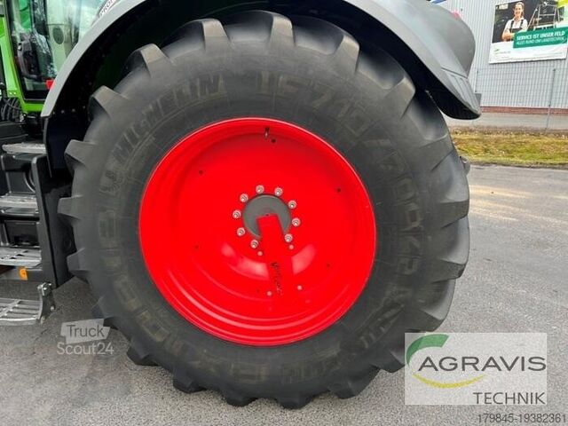 Tractor Fendt 828 VARIO S4 Profi Plus