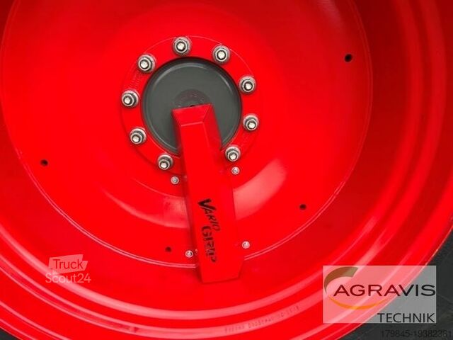 Tractor Fendt 828 VARIO S4 Profi Plus