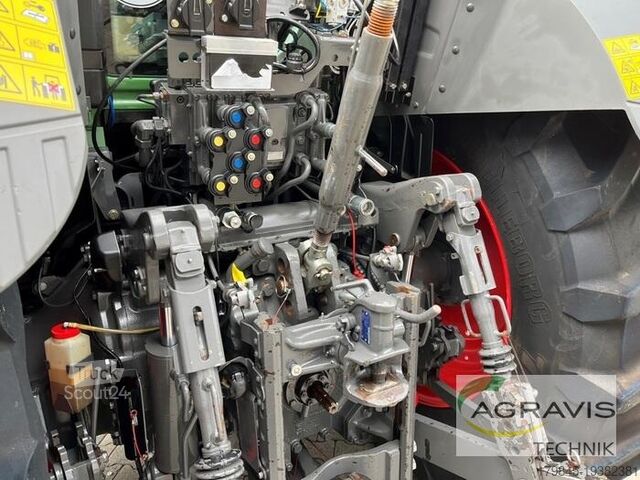 Tractor Fendt 824 VARIO S4 Profi