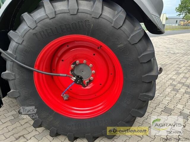 Tractor Fendt 824 VARIO S4 Profi