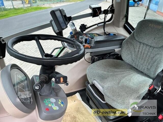 Tractor Fendt 824 VARIO S4 Profi