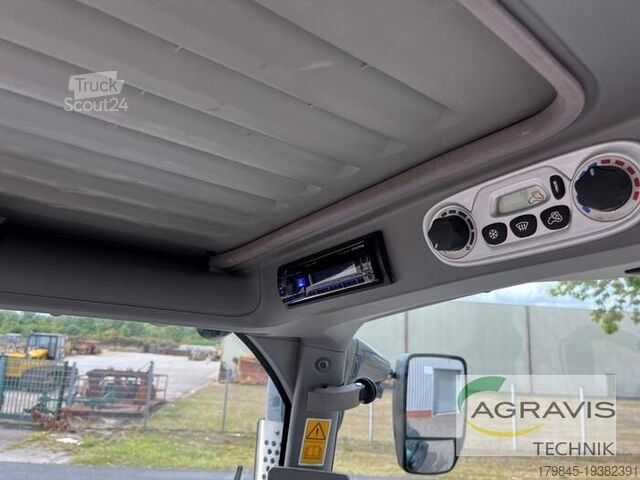 Traktör Deutz-Fahr 6215 AGROTRON TTV