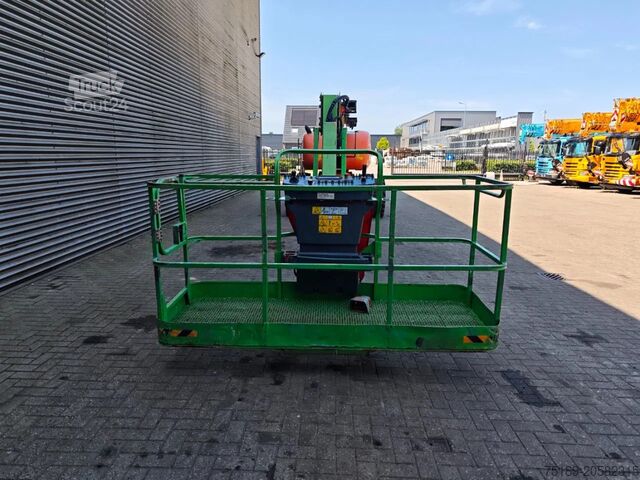 Pont élévateur à ciseaux JLG 860 SJ