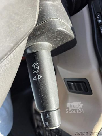 Standaard trekker MAN 18.500 TGX, retarder, Doppeltank