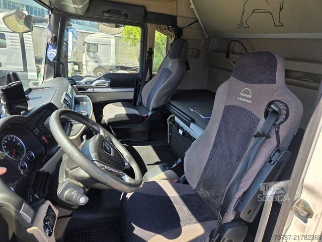 Standaard trekker MAN 18.500 TGX, retarder, Doppeltank