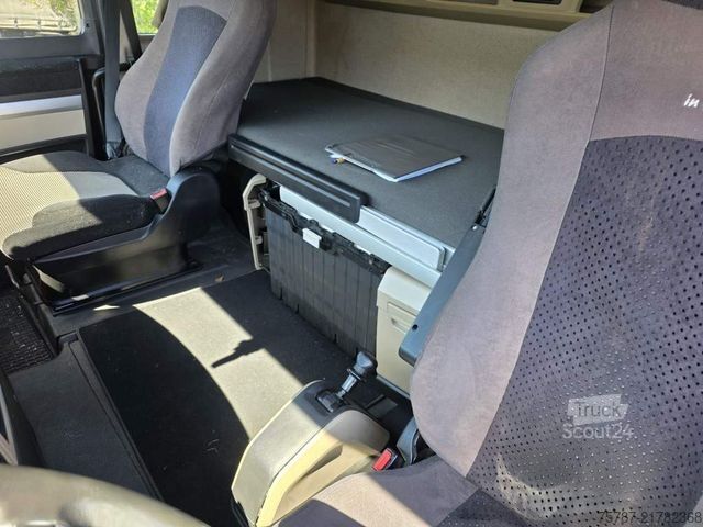 Standaard trekker MAN 18.500 TGX, retarder, Doppeltank