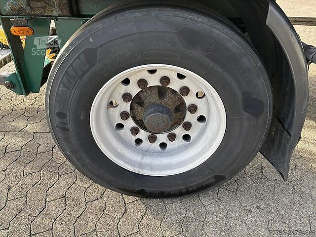Bestelwagen Aschwege & Toenjes Tautliner mit Hubdach