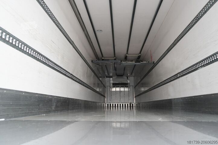 Kühlsattelauflieger Lamberet refrigerated semi-trailer / Carrier