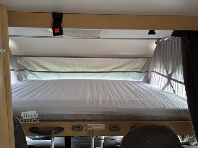 Kamper zintegrowany Dethleffs Globebus i003