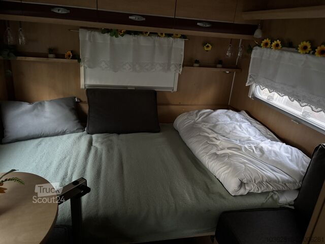 Kamper zintegrowany Dethleffs Globebus i003