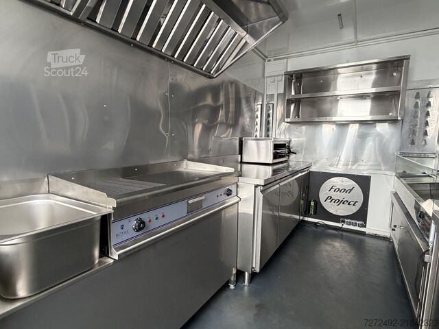 Furgone distributore automatico Renault Master