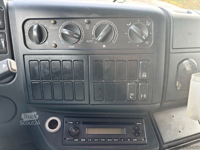 Samochód ciężarowy z plandeką typu platforma MAN TGL 12.250 7,3m*Edscha*Klima*Schlafkabine