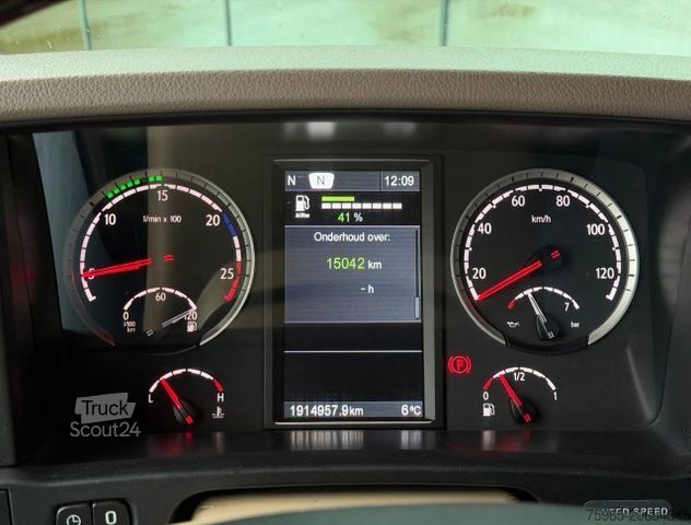 Standard dragbil SCANIA R580 TOPLINE FULL AIR RETARDER 2X TANKS FULL OPT