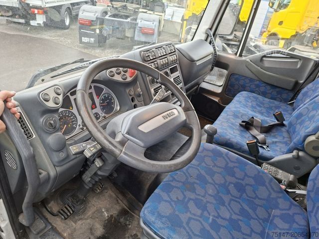 Furgons ar kasti IVECO ML 75E17/P 3-Sitzer Klima Koffer Türen Treppe