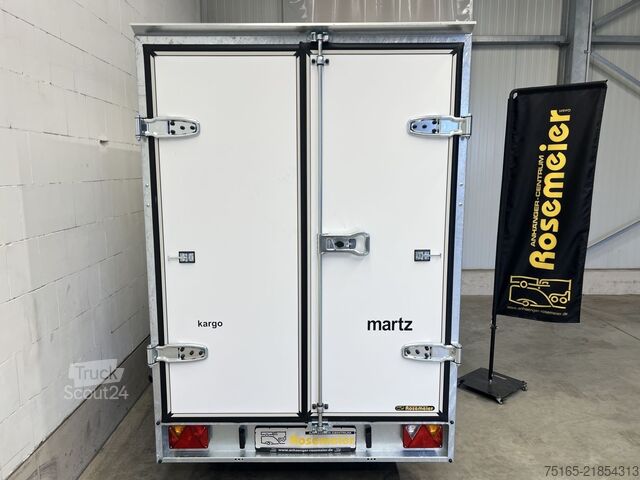 Reboque baú Martz Kargo 300 0,75T Kofferanhänger