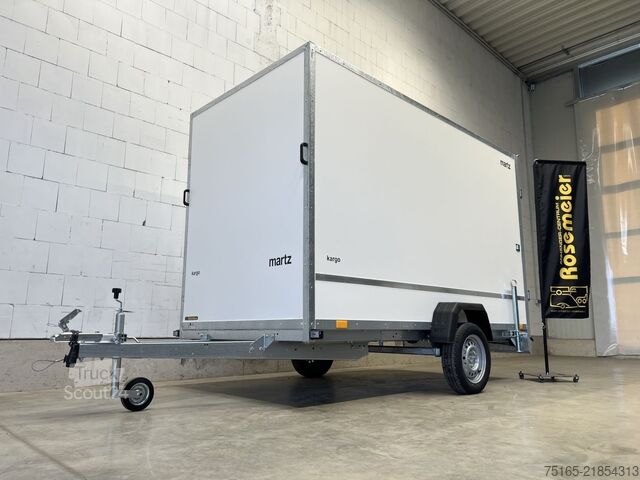 Reboque baú Martz Kargo 300 0,75T Kofferanhänger