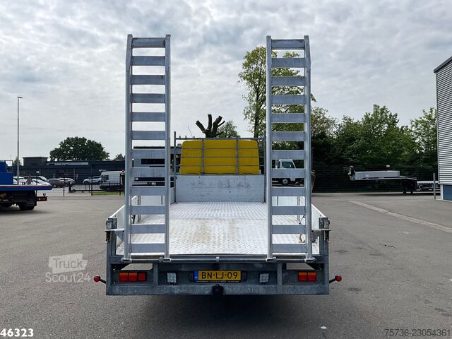  Renault MIDLUM 180-08 Oprijcarrosserie