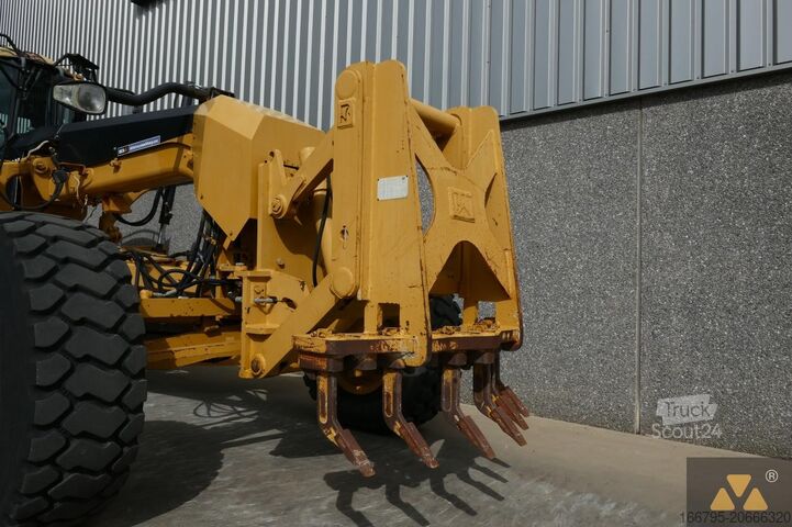 Grader Caterpillar 120M
