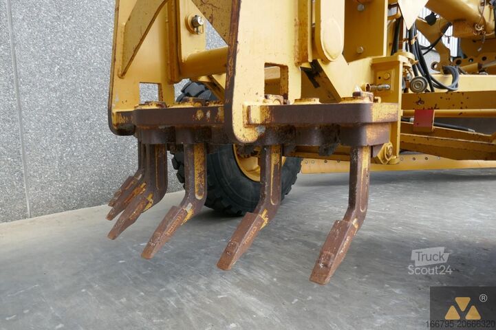 Grader Caterpillar 120M
