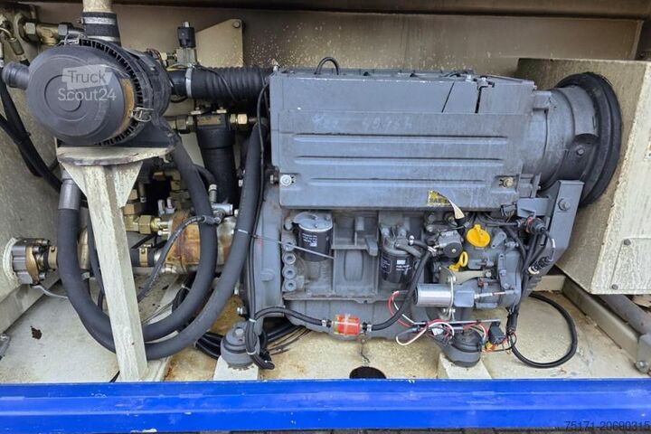 Scharnierende telescopische hoogwerker Liftlux SL210-25D4WDS/P Diesel, Hydraulic Deck Extension,