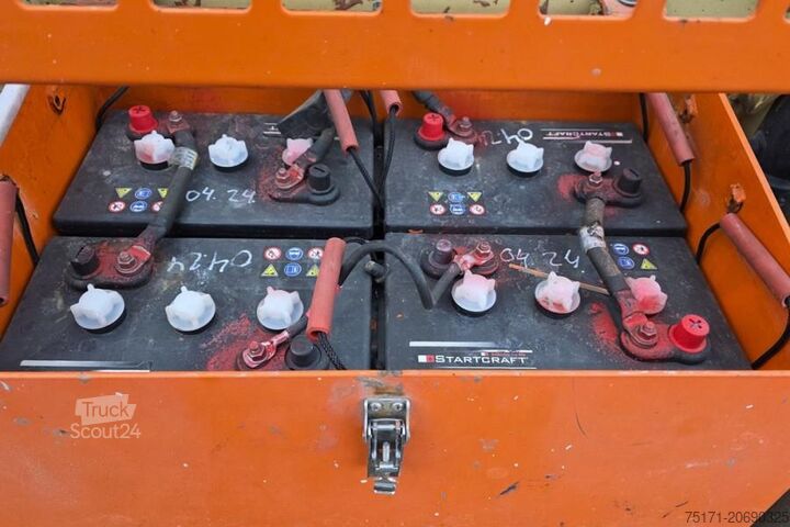 Scherenhebebühne JLG M4069 Hybrid, 14.2m Working Height, 360kg Capacity