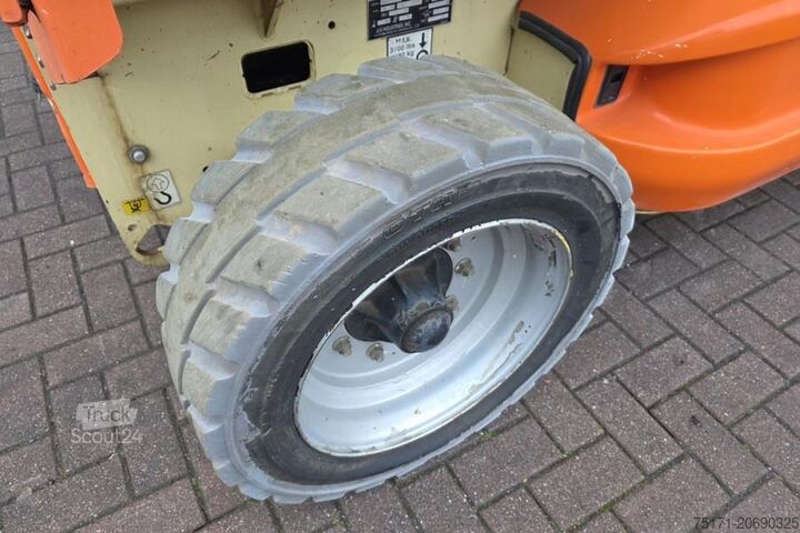 Scherenhebebühne JLG M4069 Hybrid, 14.2m Working Height, 360kg Capacity