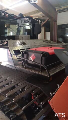 Snowplough Prinoth Huskey snow groomer