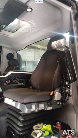 Snowplough Prinoth Huskey snow groomer