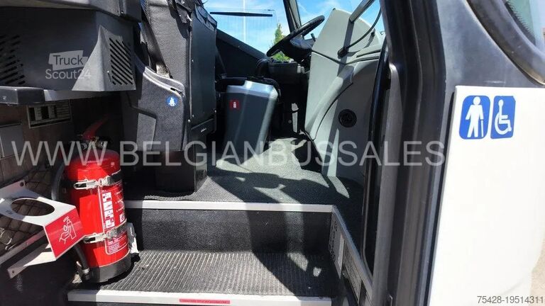 Edző VDL Futura classic FHD-13-420 / Lift Handicap Bus /...