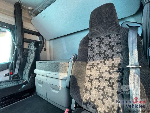 Standaard trekker Scania R 410 A4x2NA RETARDER LED NAVI