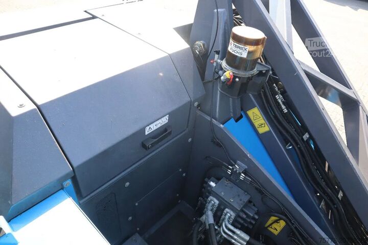 Bager na točkovima Fuchs MHL 320 | PEEL GRAB | UMSCHLAG | GOOD TIRES