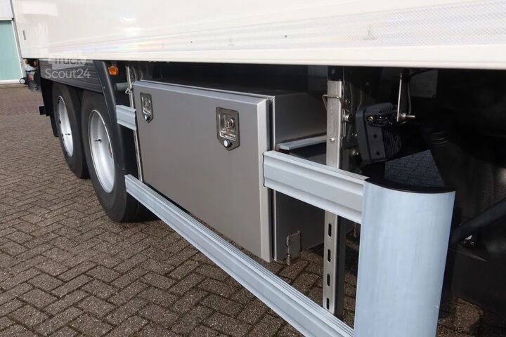 Gekoeld/bevroren transport SOR IBERICA City trailer Koel/Vries+ klep 2500kg Bi-temp Ca...