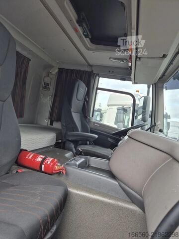 Standardtraktor DAF CF 430 FT ZF INTARDER