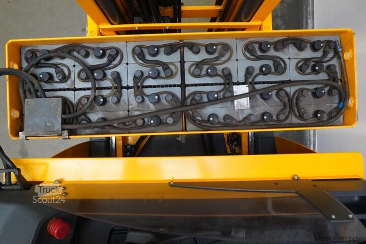 περονοφόρο ανυψωτικό με μετατόπιση ιστού Jungheinrich ETV216