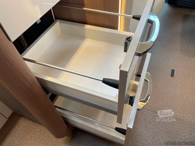 Polintegriran avtodom BÜRSTNER HARMONY LINE LYSEO TD 690 | Sofort Reisefertig!