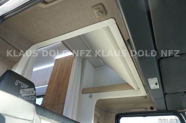 Tovorni avtomobil za prevoz živine MAN TGM 18.290 Pferdetransport Wohnwagen