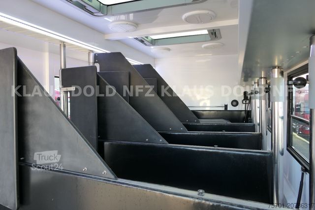 Tovorni avtomobil za prevoz živine MAN TGM 18.290 Pferdetransport Wohnwagen