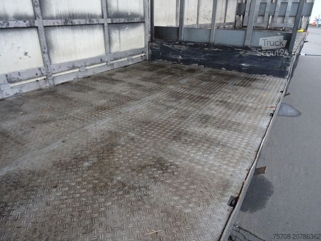 Polpriklopnik za pijače 3Achs Jumbo*Gross Flügler*hydr. Schwenkwand*zert