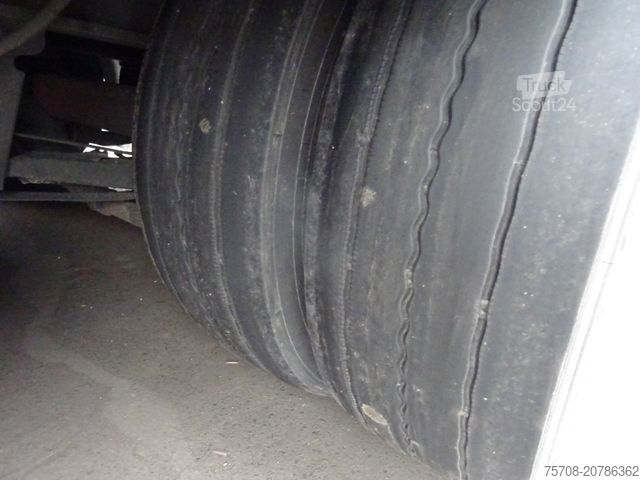 Polpriklopnik za pijače 3Achs Jumbo*Gross Flügler*hydr. Schwenkwand*zert