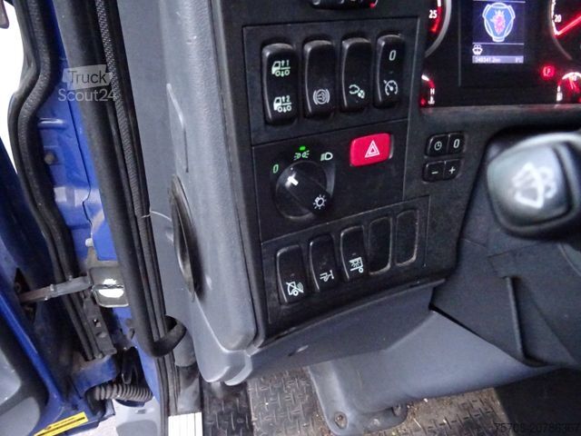 Škatlasti tovornjak SCANIA P 320*7,3m Schwenkwand*Lift/Lenk*LBW*2x AHK*Diff