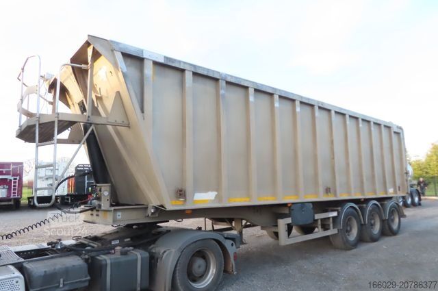 Savivartis puspriekabė BENALU Landliner 50 m³