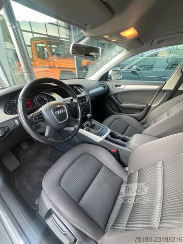 Minibus AUDI A4 Avant Attraction PKW Kombi