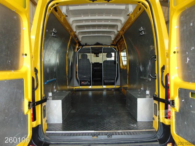 Furgoneta de caja alta RENAULT Master 2.3 dCi 135 L3H3 -Kamera-