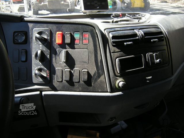 Billenőplatós furgon MERCEDES-BENZ MB 918 mit Terex TLC 65.2